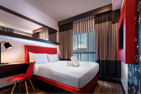 Essence Hotel Carlton - SA Accommodation 4