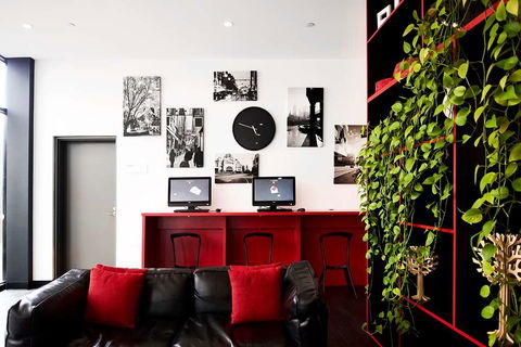 Essence Hotel Carlton - SA Accommodation 8