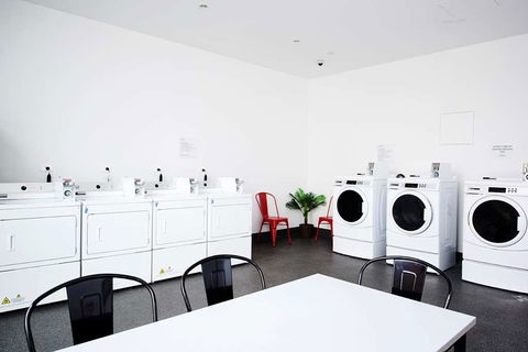 Essence Hotel Carlton - SA Accommodation 9