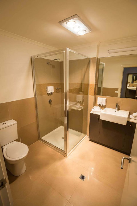 Bairnsdale International - SA Accommodation 3