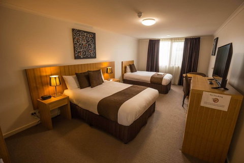 Bairnsdale International - SA Accommodation 6