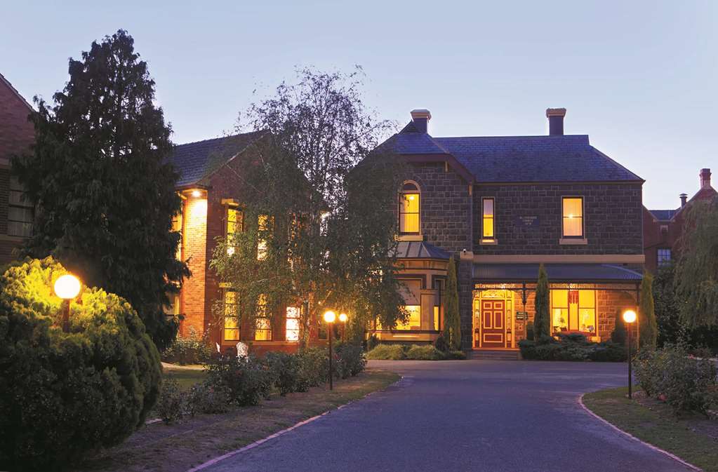 Alfredton VIC SA Accommodation