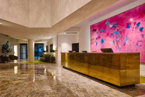 Eatons Hill Hotel - SA Accommodation 1