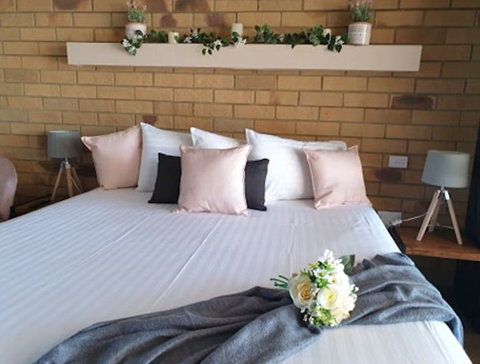 Abacus Motel Mount Isa - SA Accommodation 3