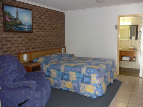 Lantern Motor Inn - SA Accommodation 1