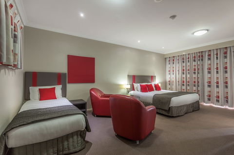 Platinum International - SA Accommodation 0