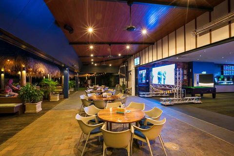 Kawana Waters Hotel By NightCap - SA Accommodation 0