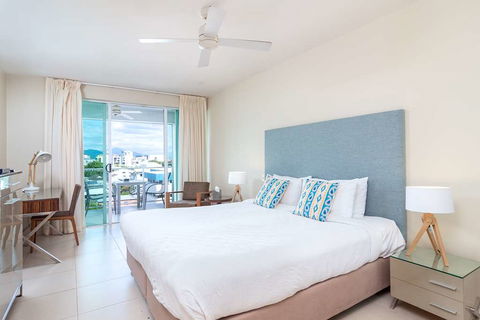 201 Lake Street - Cairns - SA Accommodation 2