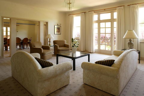 Hyatt Hotel Canberra - A Park Hyatt Hotel - SA Accommodation 13