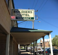 Soldiers Motel - SA Accommodation