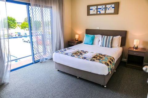 Marina Hotel - SA Accommodation 30