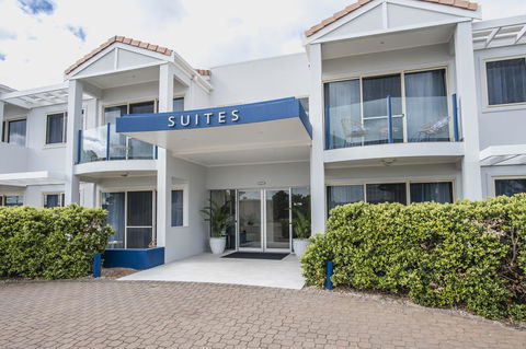 Marina Hotel - SA Accommodation 20