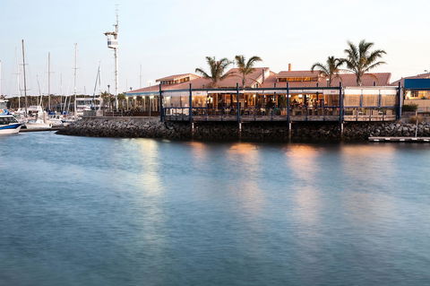 Marina Hotel - SA Accommodation 0