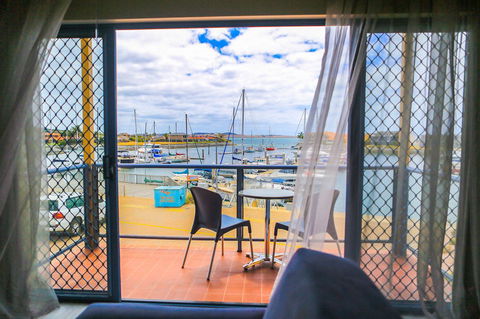 Marina Hotel - SA Accommodation 29