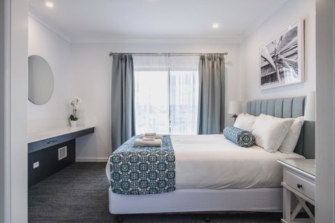Marina Hotel - SA Accommodation 7
