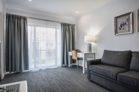 Marina Hotel - SA Accommodation 3
