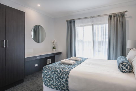 Marina Hotel - SA Accommodation 4