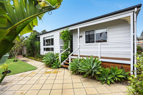 Ainslie Roberts Drive Retreat - SA Accommodation 12