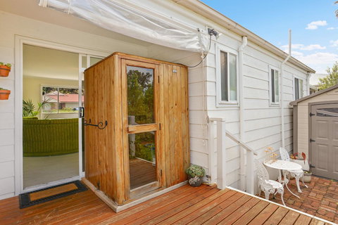 Ainslie Roberts Drive Retreat - SA Accommodation 17