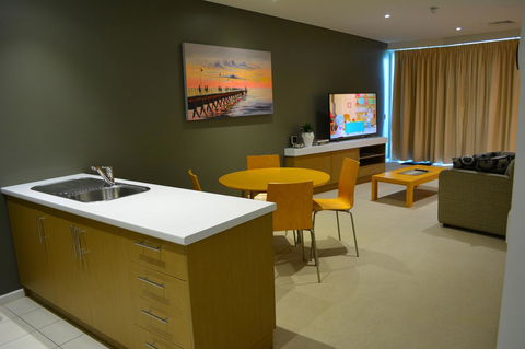 Wallaroo Marina Luxury Apartment - SA Accommodation 7