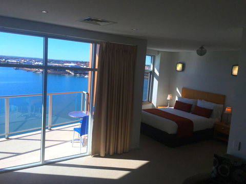 Wallaroo Marina Luxury Apartment - SA Accommodation 18