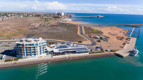 Wallaroo Marina Luxury Apartment - SA Accommodation 22