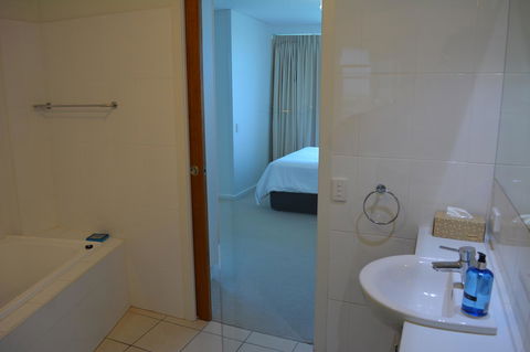 Wallaroo Marina Luxury Apartment - SA Accommodation 20