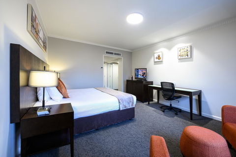 Hotel Grand Chancellor Adelaide - SA Accommodation 9