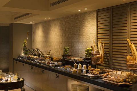 Mayfair Hotel - SA Accommodation 3