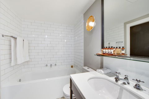 Mayfair Hotel - SA Accommodation 1