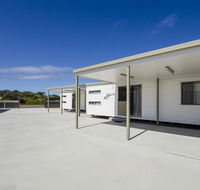 Rocks Retreat Cabin - Dolphin - SA Accommodation