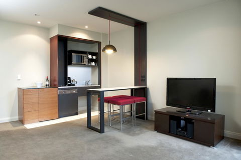 Mantra Hindmarsh Square - SA Accommodation 15