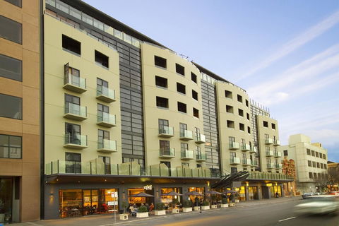Mantra Hindmarsh Square - SA Accommodation 18