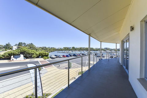 Aloha Waterfront Properties - SA Accommodation 10