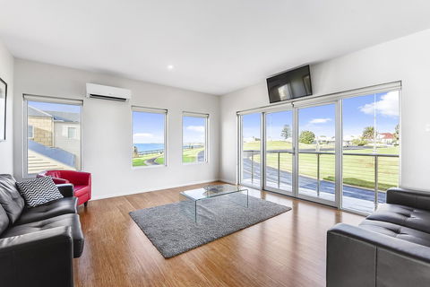 Aloha Waterfront Properties - SA Accommodation 30