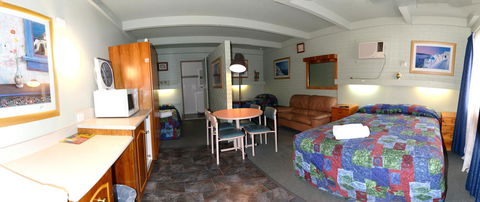 Ardeanal Motel - SA Accommodation 7