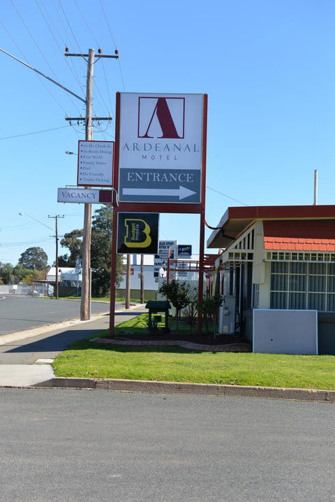 Ardeanal Motel - SA Accommodation 3