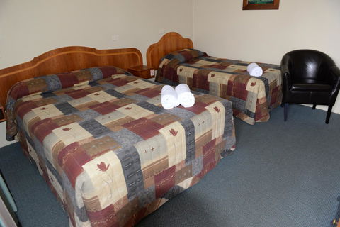 Ardeanal Motel - SA Accommodation 21