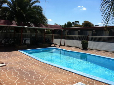 Ardeanal Motel - SA Accommodation 14