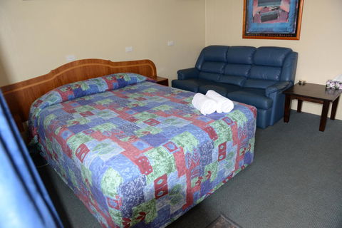 Ardeanal Motel - SA Accommodation 28