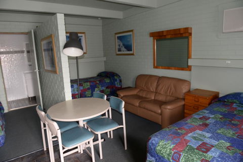 Ardeanal Motel - SA Accommodation 42