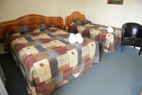 Ardeanal Motel - SA Accommodation 19