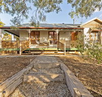 Rustic on 13th - SA Accommodation