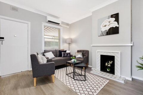 Cute And Cosy - Events, Workers, Getaways - SA Accommodation 6