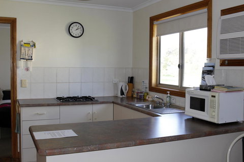 Cape Jervis Holiday Units - SA Accommodation 22