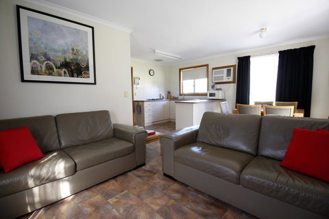Cape Jervis Holiday Units - SA Accommodation 20