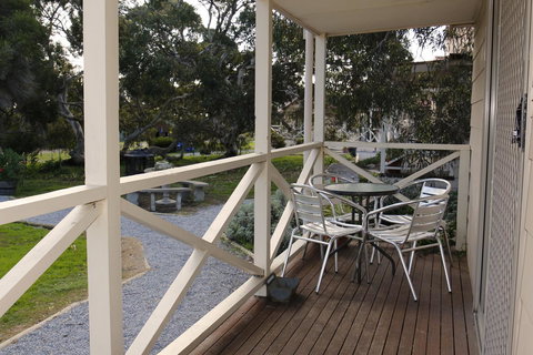 Cape Jervis Holiday Units - SA Accommodation 2