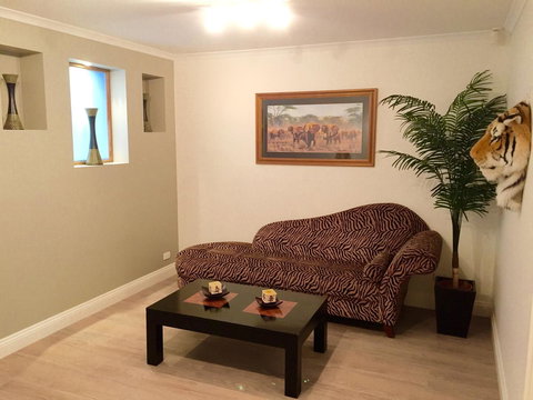 Superb Townhouse In North Adelaide - SA Accommodation 18