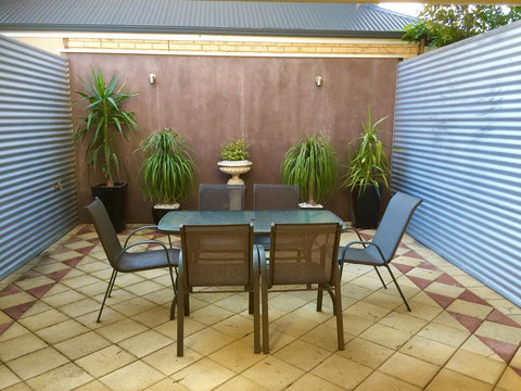 Superb Townhouse In North Adelaide - SA Accommodation 21