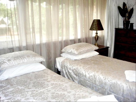 Superb Townhouse In North Adelaide - SA Accommodation 7